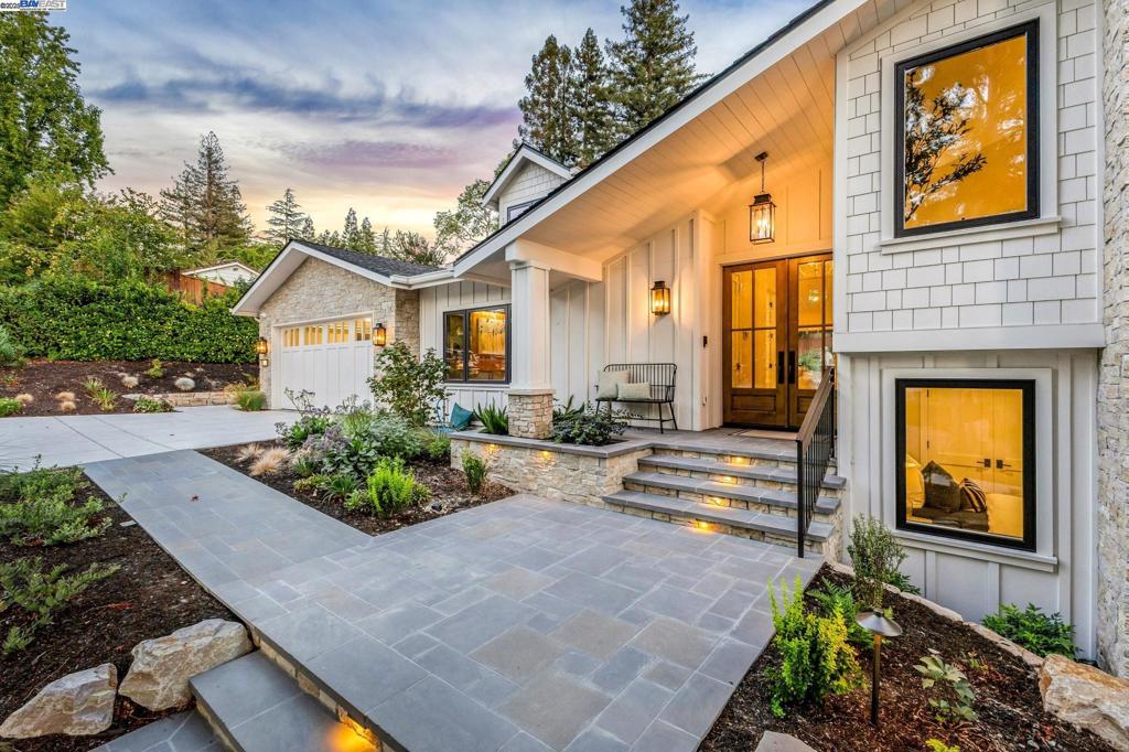 ROUNDHILL - Residential