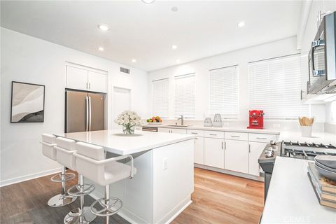 337 Placemark Irvine CA 92614