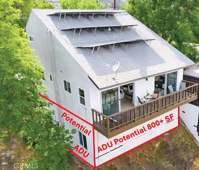 Properties 2 496 Crane Boulevard