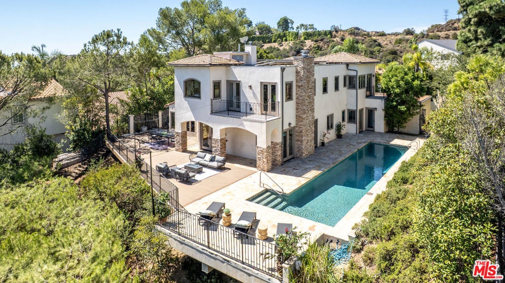 Photo of 2636 Larmar Road, Los Angeles, CA 90068 (MLS # 26987079)
