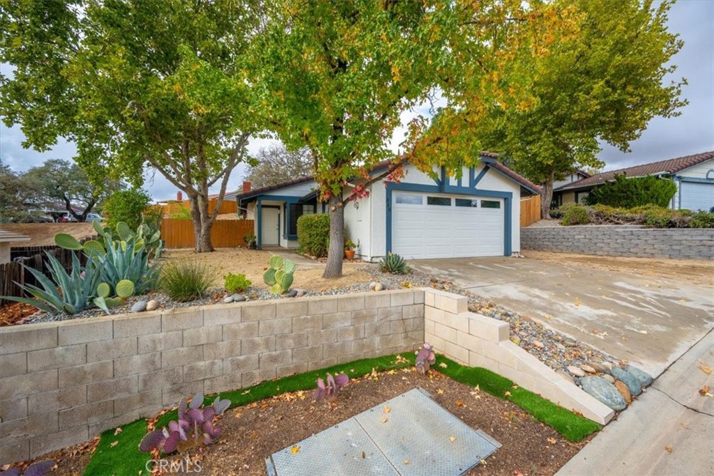 315 Oak Meadow