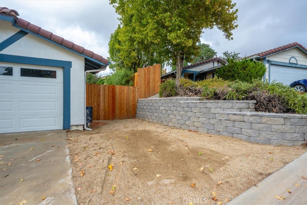 315 Oak Meadow
