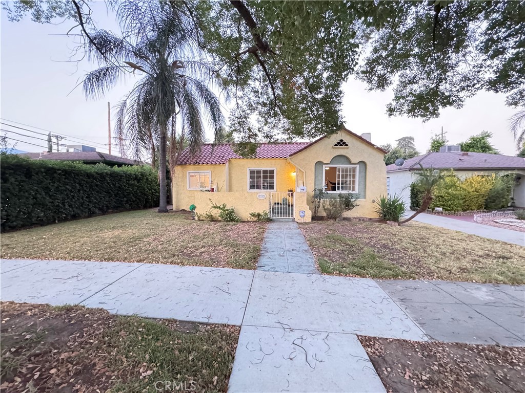 2783 N Arrowhead Avenue