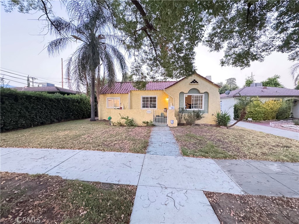 2783 N Arrowhead Avenue
