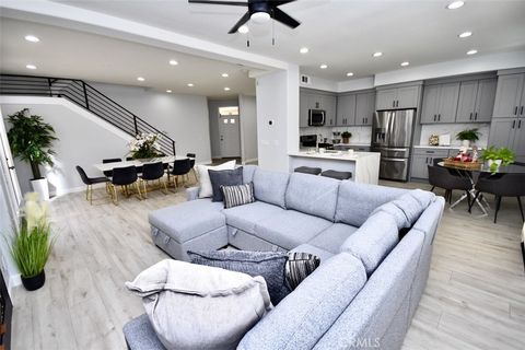 26 Santa Catalina Aisle Irvine CA 92606