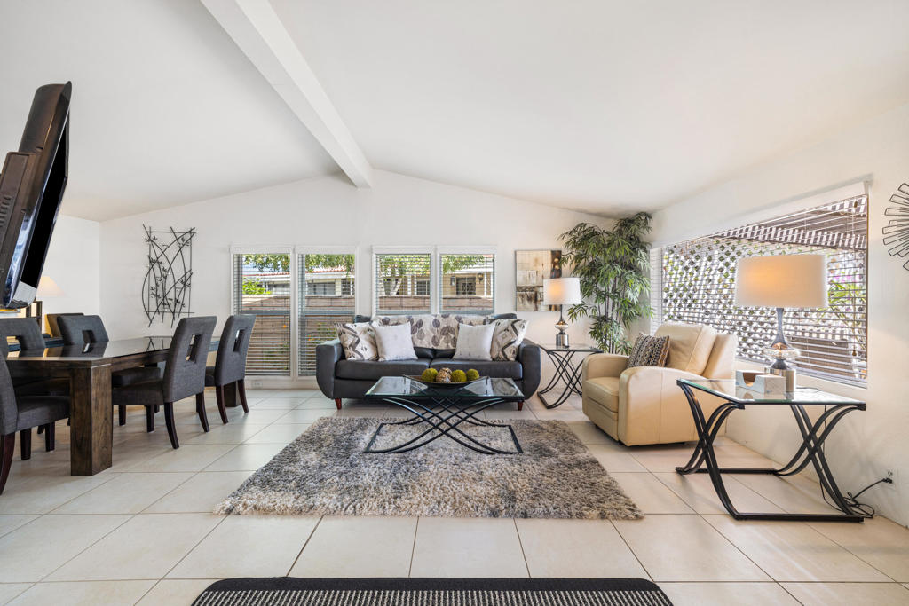 Palm Desert Greens - Manufactured In Park