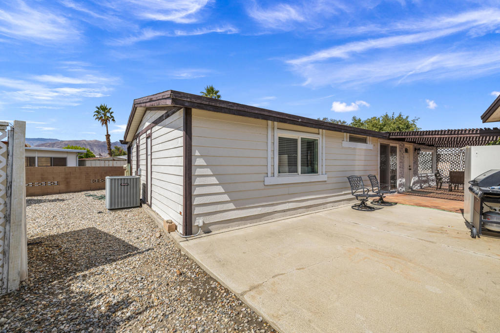 Palm Desert Greens - Manufactured In Park