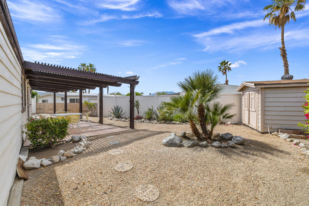 Palm Desert Greens - Manufactured In Park