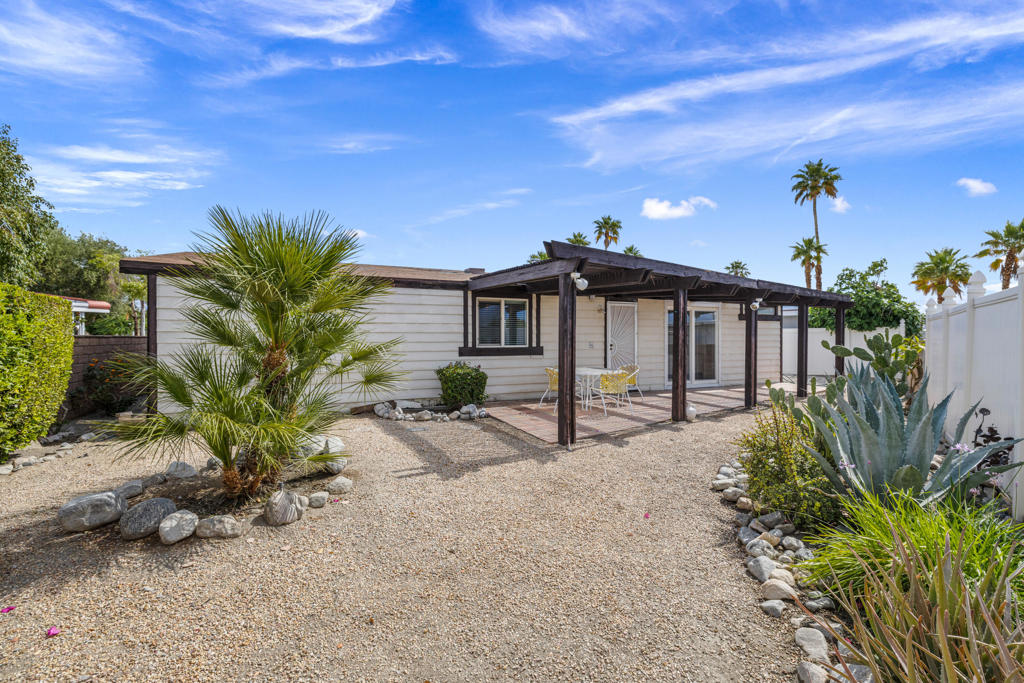 Palm Desert Greens - Manufactured In Park