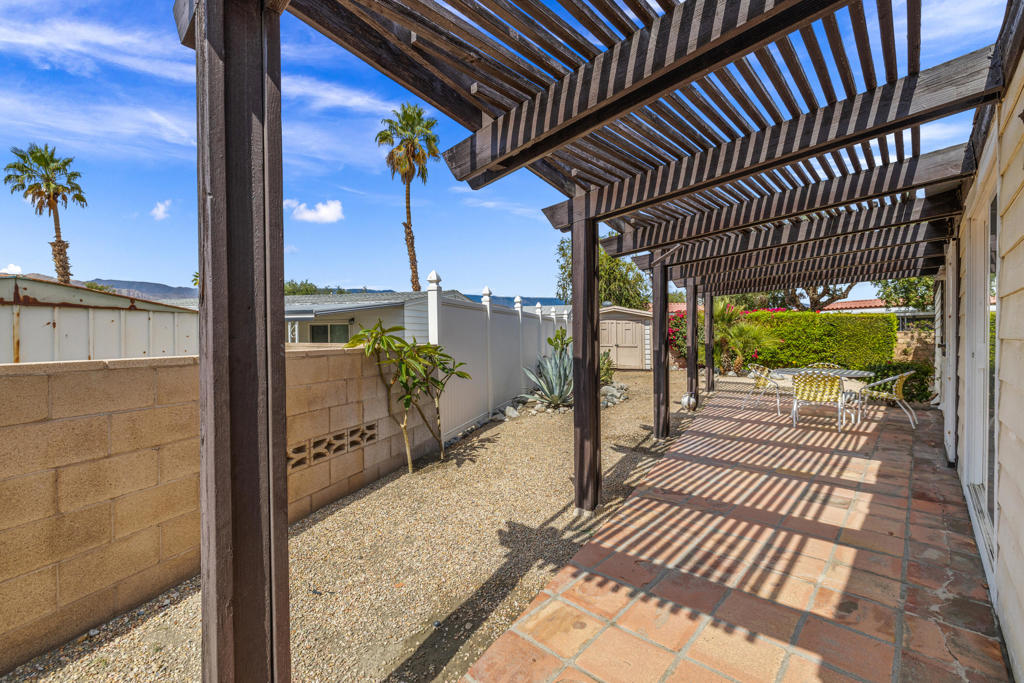 Palm Desert Greens - Manufactured In Park