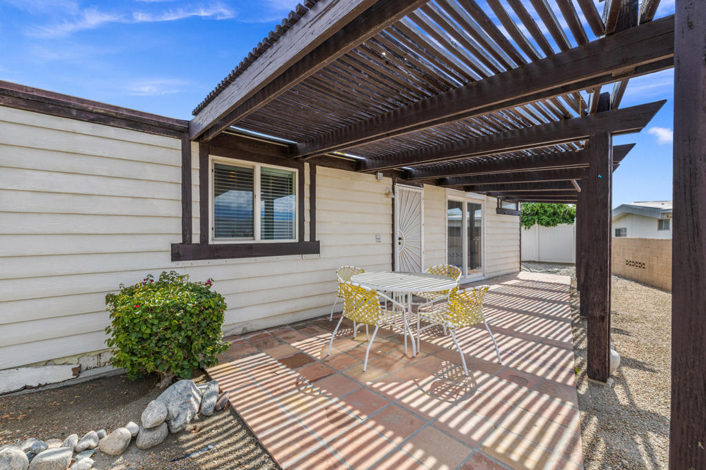 Palm Desert Greens - Manufactured In Park