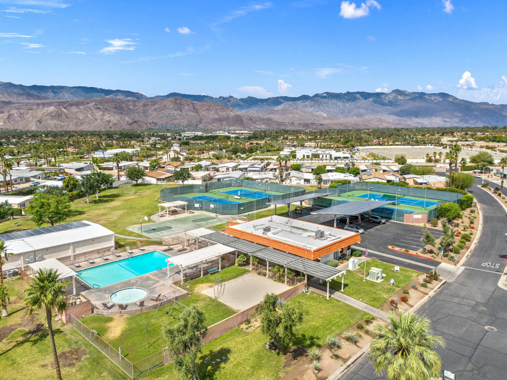 Palm Desert Greens - Manufactured In Park