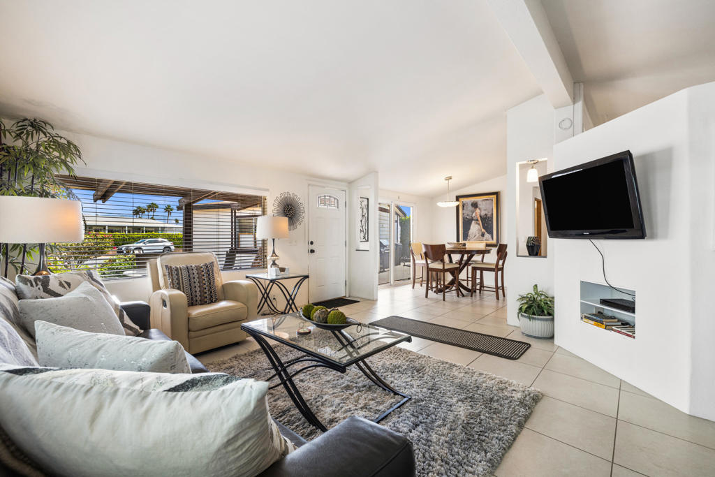 Palm Desert Greens - Manufactured In Park