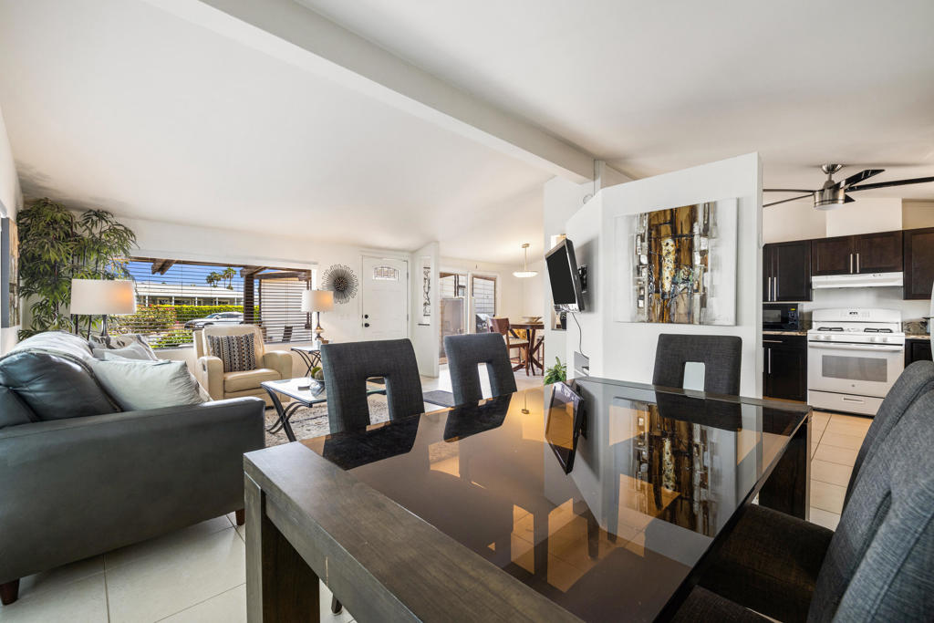 Palm Desert Greens - Manufactured In Park