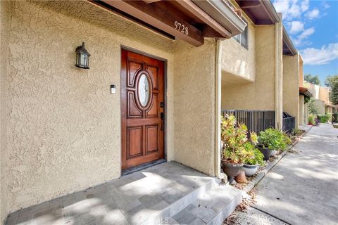 Photo of 9728 Via Roma, Burbank, CA 91504 (MLS # GD26064155)