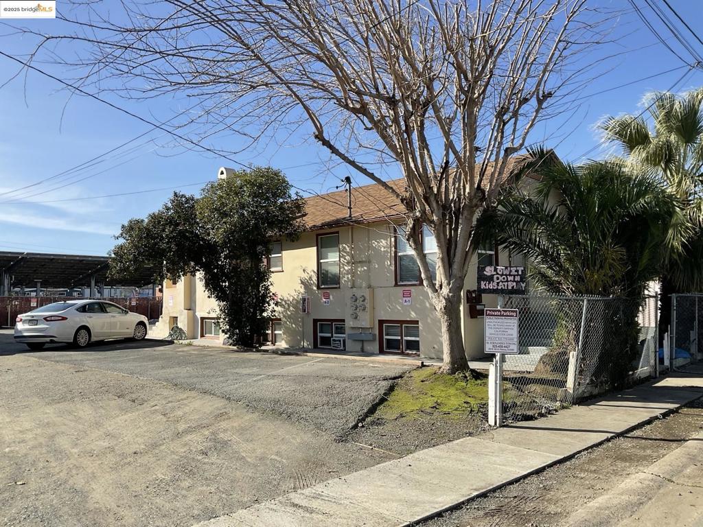 Nice 3-bedroom, 1-bath apartment unit with quaint kitchen and living room area in area. Pets Upon Approval. NO Evictions. 2.5X income needed. $55 application fee per adult, 18 years or older. Rent $2,195.00. Deposit $2,195.00.