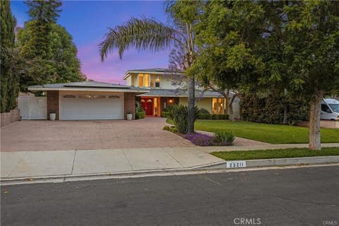 Photo of 23211 Ingomar ST, West Hills, CA 91304 (MLS # SR26134050)