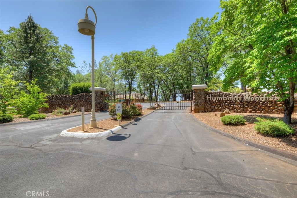 15004 Woodland Park