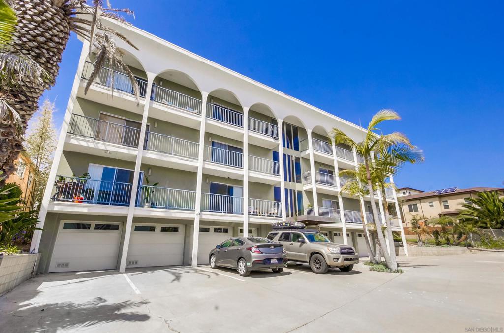 UNFURNISHED - Avail September 5 FOR LONG-TERM RENTAL. Walk safely to Windansea Beach without having to cross a dangerous street because the sun, fun, sand, and waves are just a half block away. This upgraded two bedroom, two bath “beach shack” has all the comforts of home: - residents-only beach shower. - elevator to your front door - cooks’ kitchen has all stainless steel appliances. - in unit washer/dryer, - private balcony with a peek of the ocean - exclusive use garage + 2nd space in front of the garage. - bike racks and surf board/ paddle board/kayak storage in a locked common room on the ground level. You won't find a better spot this close to the ocean, plus so close to amazing dining, shopping and entertainment. Come enjoy the beach lifestyle, it really is a slice of Heaven. Hey Surfers: There are 10 surf breaks just a few blocks walking in either direction, with Horseshoe and Big Rock both solid “best in Cali” tubing reef breaks. Smack dab at the end of your street is the Windansea break itself, which famously breaks right and left simultaneously. An important break in the history of surfing in Cali, it tends to run 1-3 feet higher than other local breaks due to the shape of the sea floor.