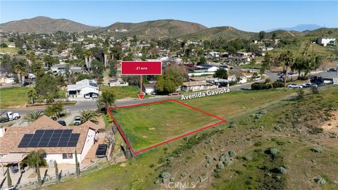 1 Avenida Gaviota Menifee CA 92587