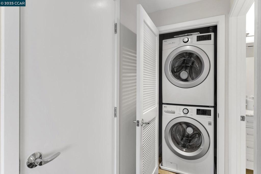 DOWNTOAREA - Residential Lease