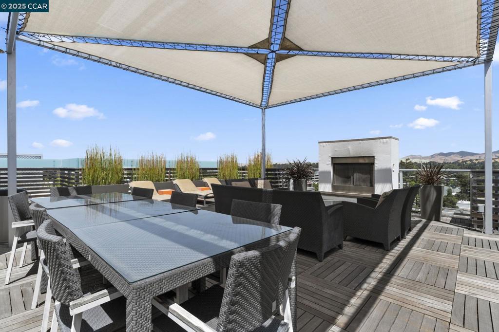 DOWNTOAREA - Residential Lease