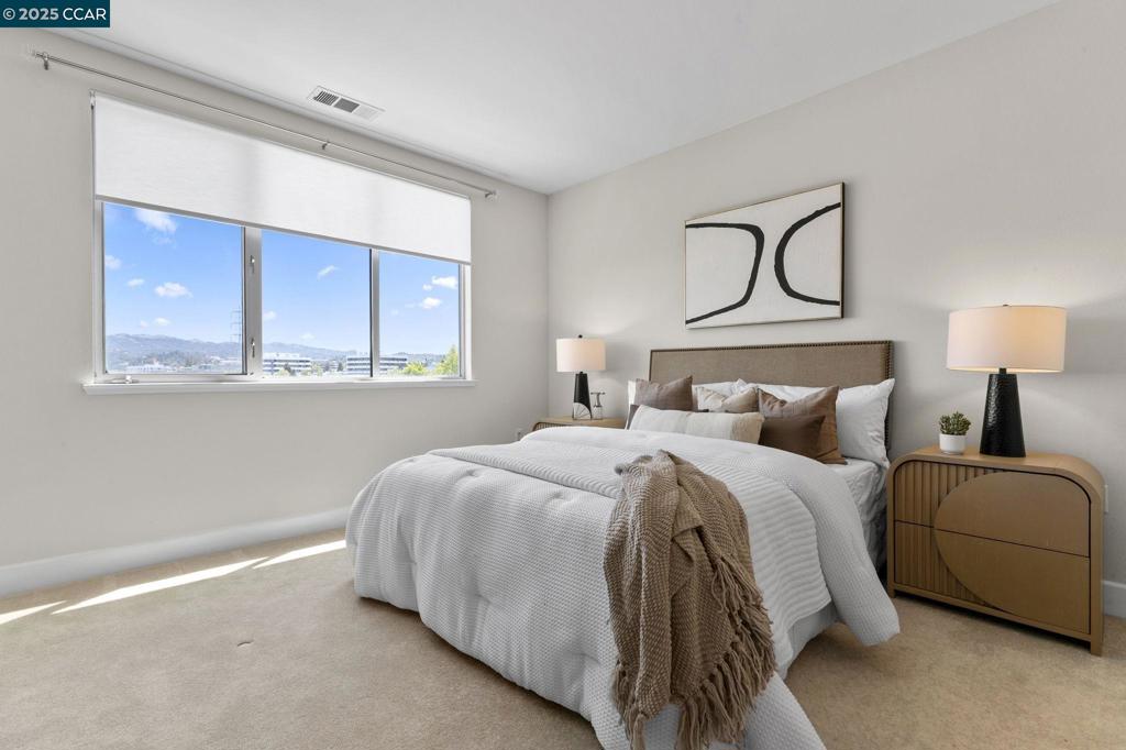 DOWNTOAREA - Residential Lease