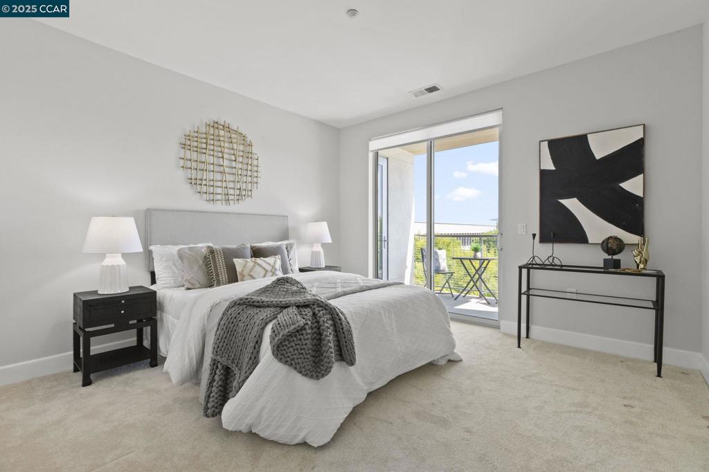 DOWNTOAREA - Residential Lease