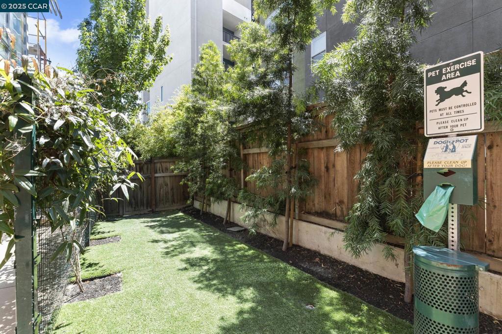 DOWNTOAREA - Residential Lease