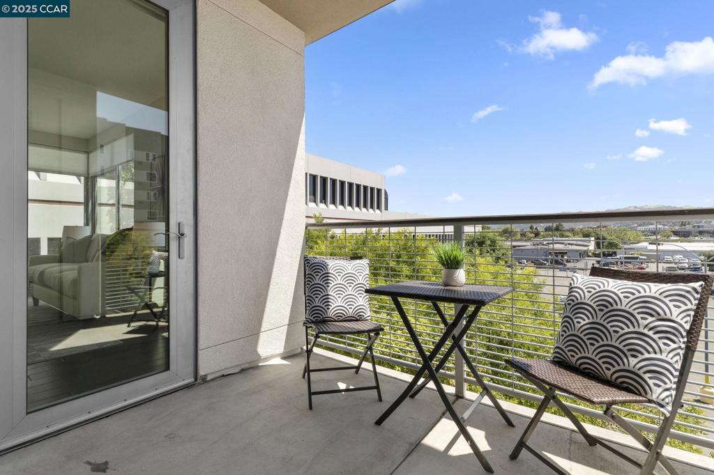 DOWNTOAREA - Residential Lease