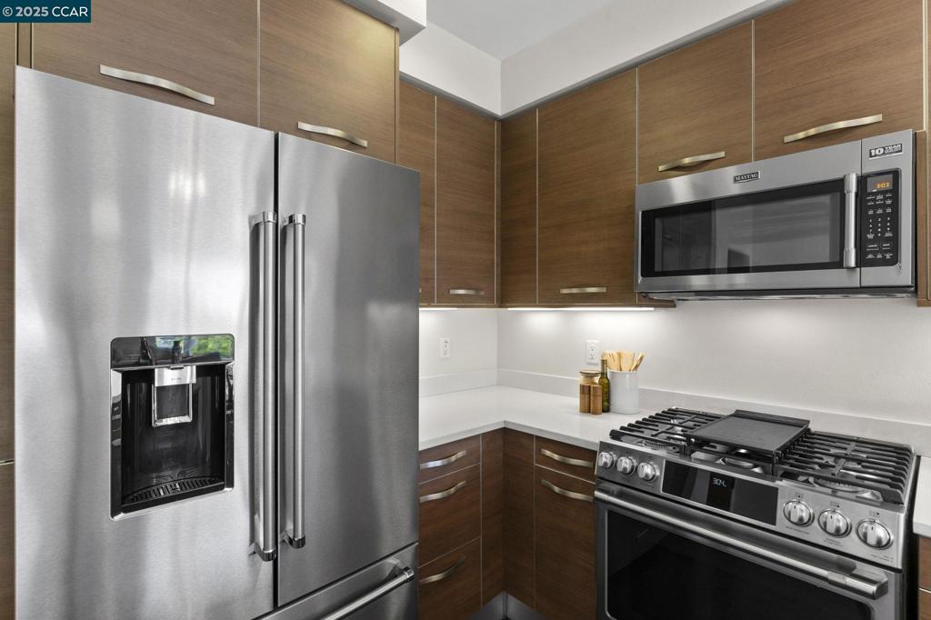 DOWNTOAREA - Residential Lease
