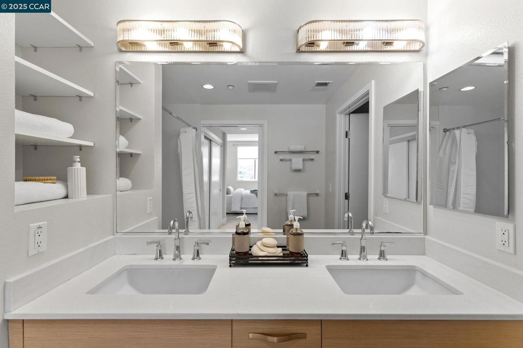 DOWNTOAREA - Residential Lease