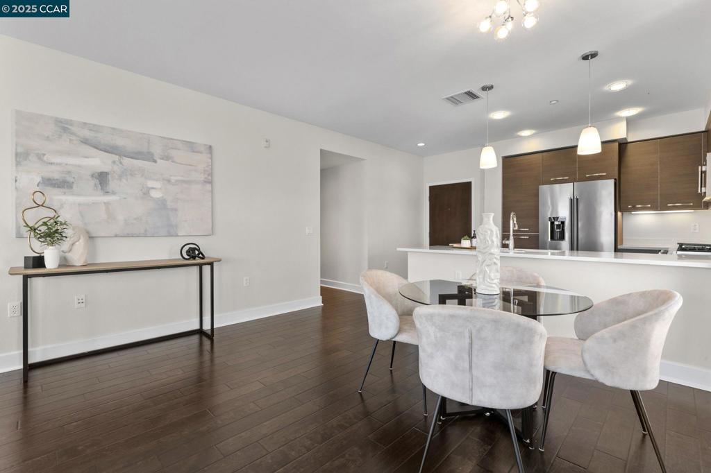 DOWNTOAREA - Residential Lease