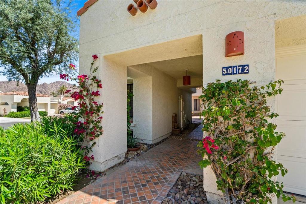50172 Calle Maria