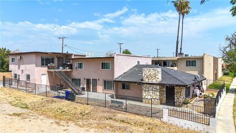 264 W Jackson Street Rialto CA 92376