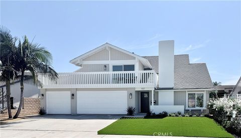 937 Carnation Costa Mesa CA 92626