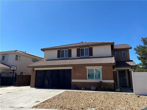 Photo of 4935 Creekridge Ln, Hemet, CA 92545 (MLS # SW26042230)