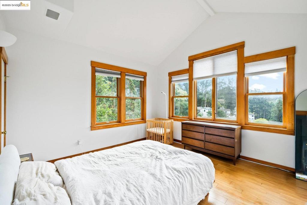 MONTCLAIR - Residential