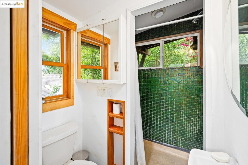 MONTCLAIR - Residential
