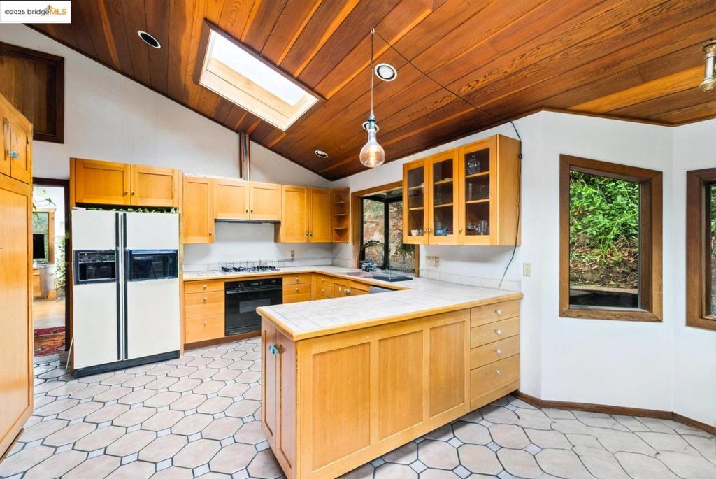 MONTCLAIR - Residential