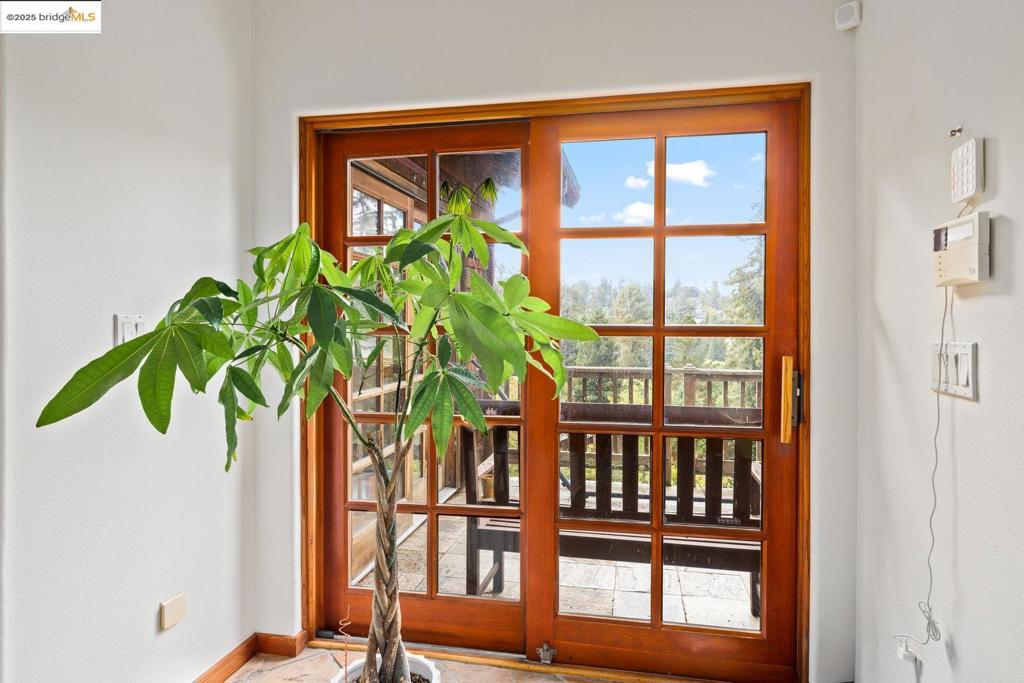 MONTCLAIR - Residential