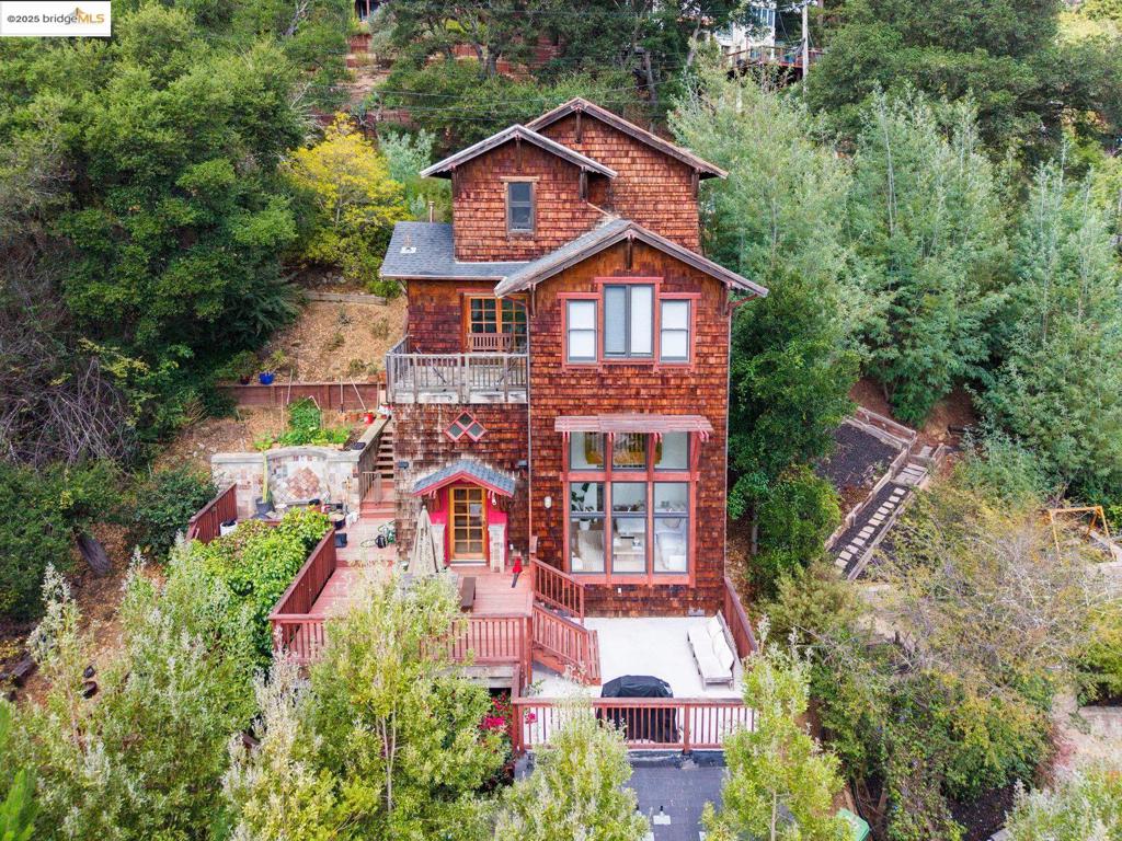 MONTCLAIR - Residential