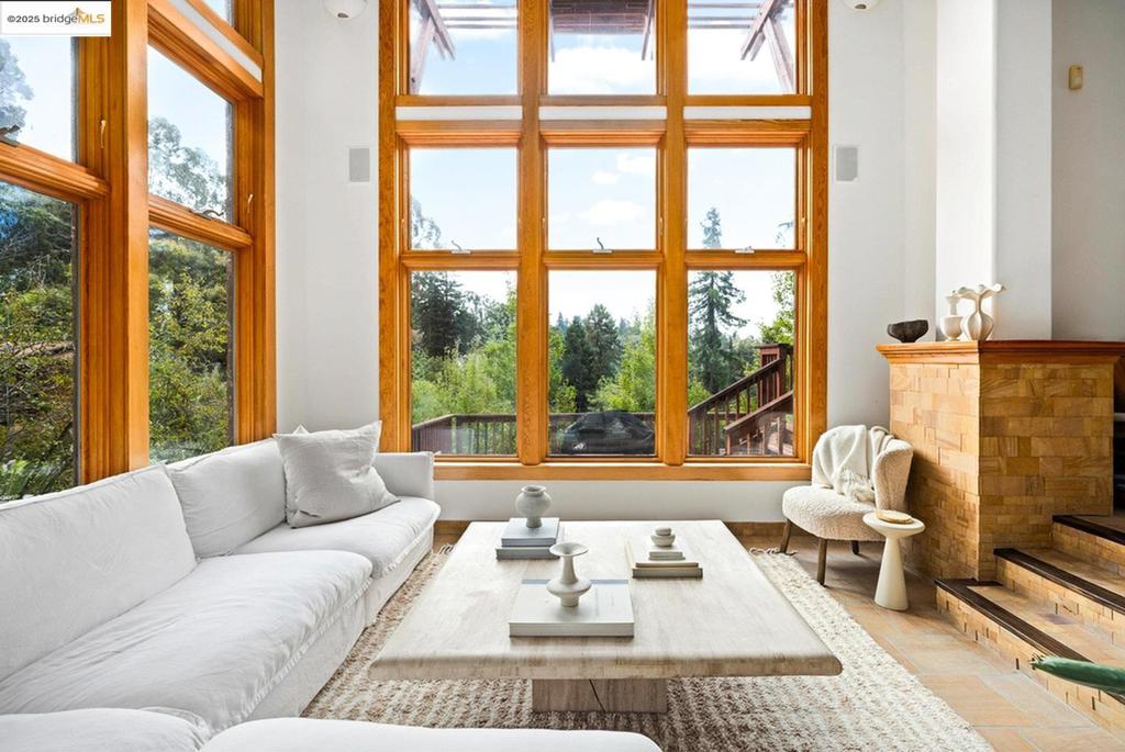 MONTCLAIR - Residential