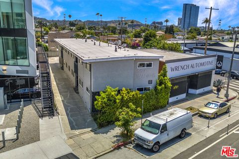 Photo of 5614 W Adams Boulevard, Los Angeles, CA 90016 (MLS # 26642239)
