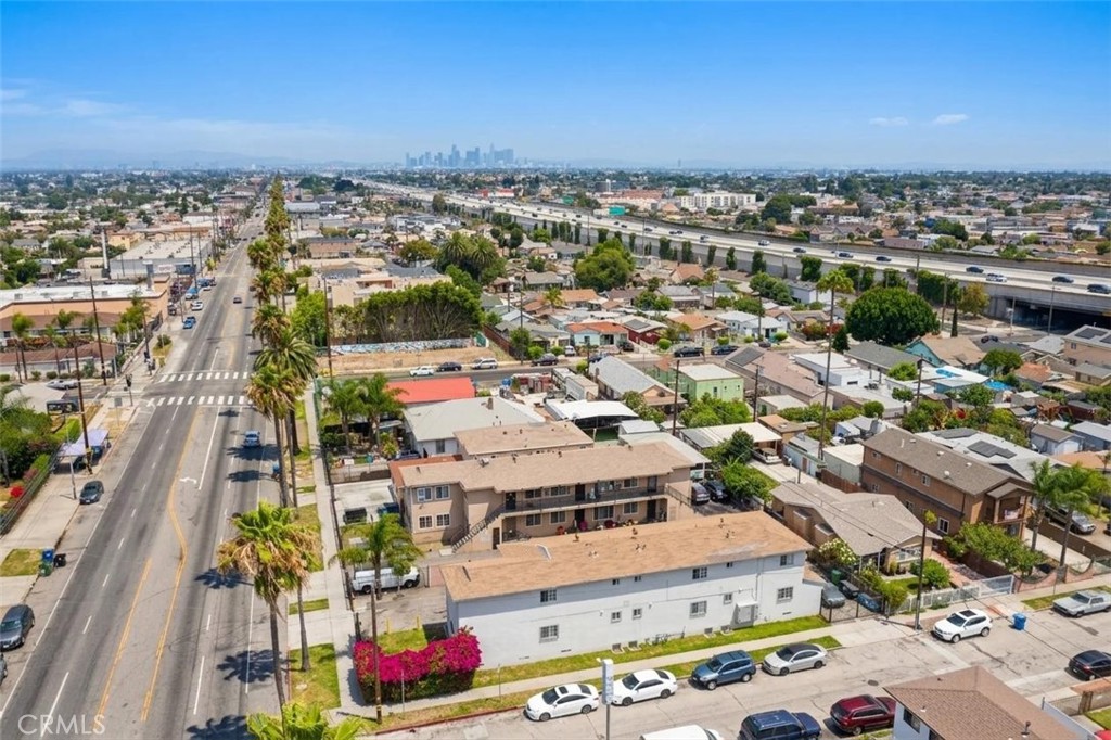 9230 S Figueroa