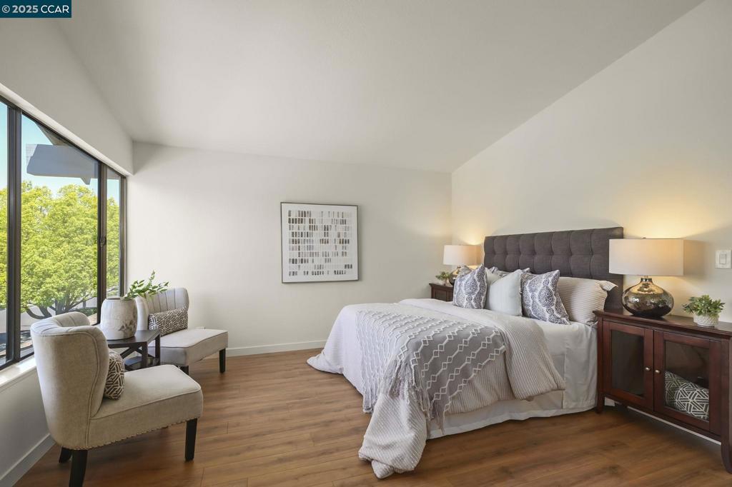 CASTLETON SQUARE - Residential