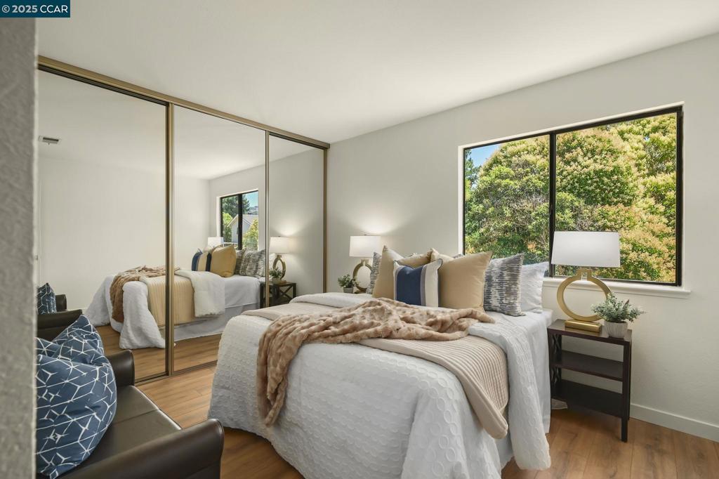 CASTLETON SQUARE - Residential