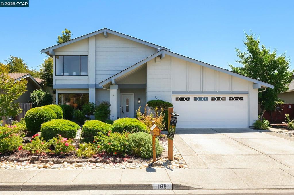 HUGE PRICE REDUCTION! Seller very motivated. Broker's tour: Thursday, August 7. Step into a stunning Executive Remodeled home, level lot on quiet cul-de-sac in wonderful neighborhood, yet close to town. MOVE-IN-READY. Perfect floorplan with extra-large family room/great room. Sunny kitchen has brand new white cabinets, new slab manmade quartz counters, all new stainless steel appliances. Lots of counter space and storage. Recessed lighting. Luxury vinyl plank flooring thruout home. Newly painted interior has all new doors, new plumbing fixtures, new front door. Spacious extra large kitchen dining area leads to family room-great room with vaulted ceiling. Wonderful space has fireplace, new bar cabinet, quartz counter and sink with room for media center, pool table, etc. Four bedrooms w/new mirrored closet doors. All bathrooms have plank flooring. Low maintenance yard, quiet court setting and nearby neighborhood pool. Central air. Easy freeway access, close to shopping, parks, scenic trails and top rated SRV schools.