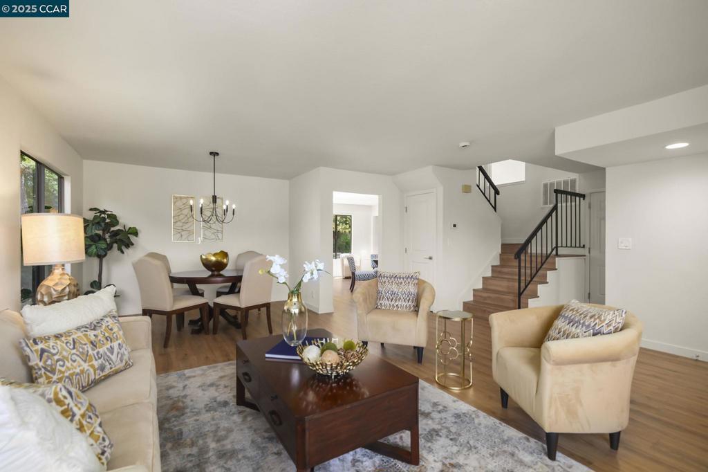 CASTLETON SQUARE - Residential