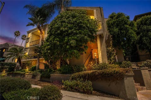 Photo of 4536 Colbath Avenue #102, Sherman Oaks, CA 91423 (MLS # SR26177246)